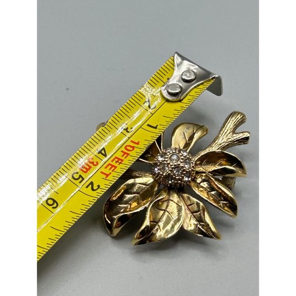 Vintage MONET Golden Flower Brooch Rhinestones Poinsettia Classic Pin Signed - Picture 7 of 7